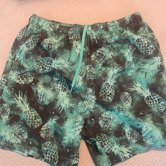 Mens swim shorts - Picture 1 of 2